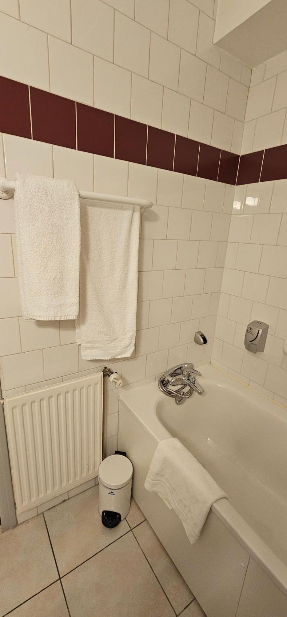 Hotel Lyon Sud, Pierre Benite, St Genis Laval Екстер'єр фото