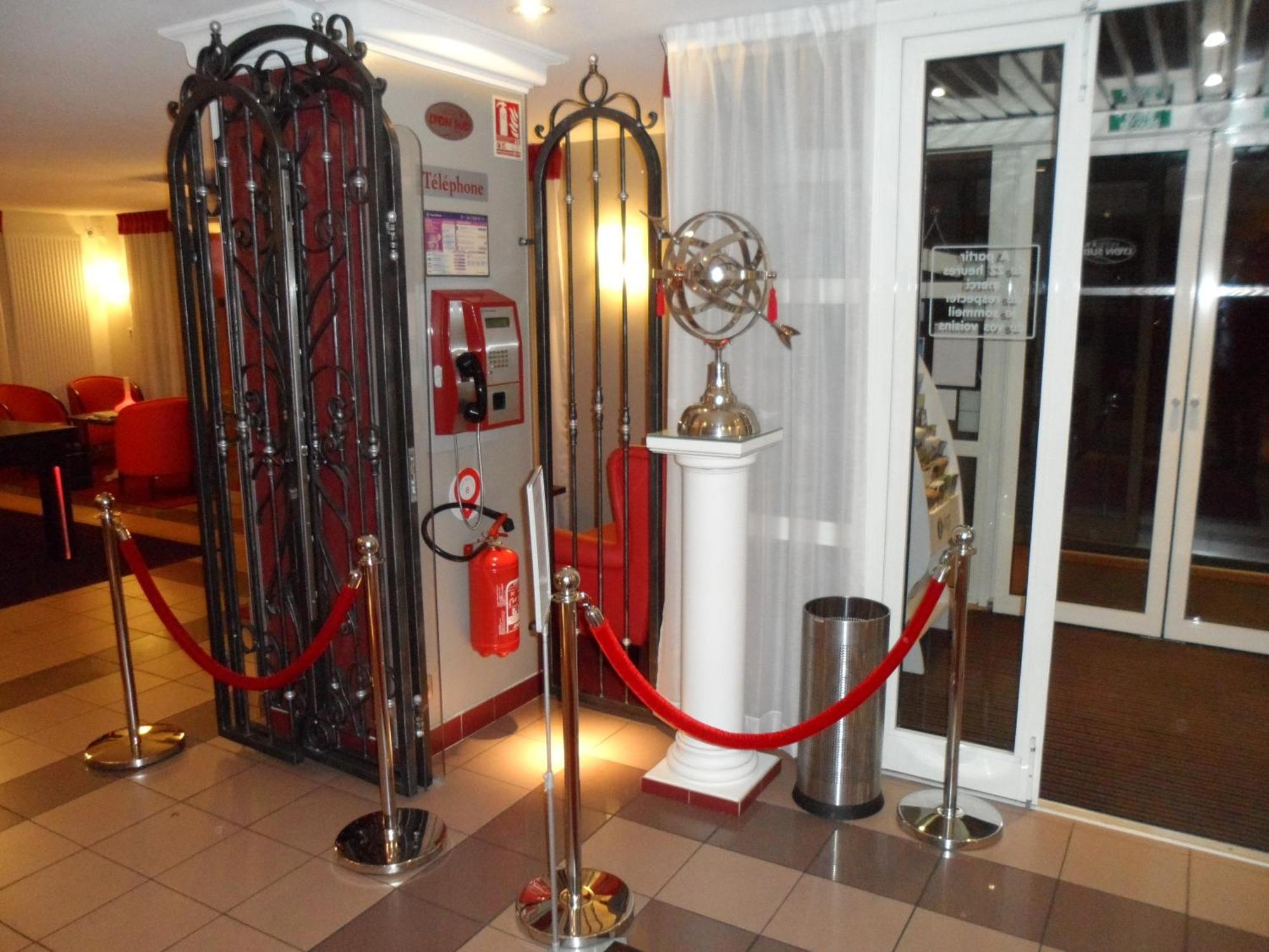 Hotel Lyon Sud, Pierre Benite, St Genis Laval Екстер'єр фото