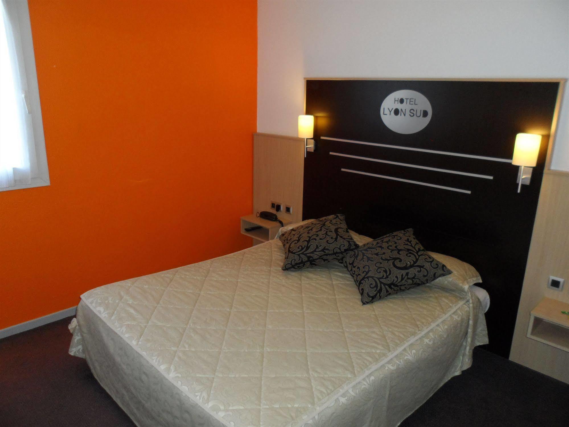 Hotel Lyon Sud, Pierre Benite, St Genis Laval Екстер'єр фото